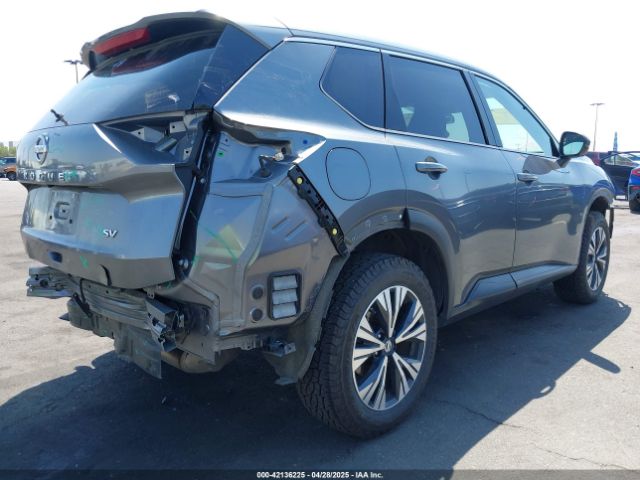 5N1AT3BA0MC821439 Nissan Rogue Sv Fwd