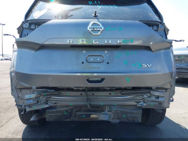 5N1AT3BA0MC821439 Nissan Rogue Sv Fwd