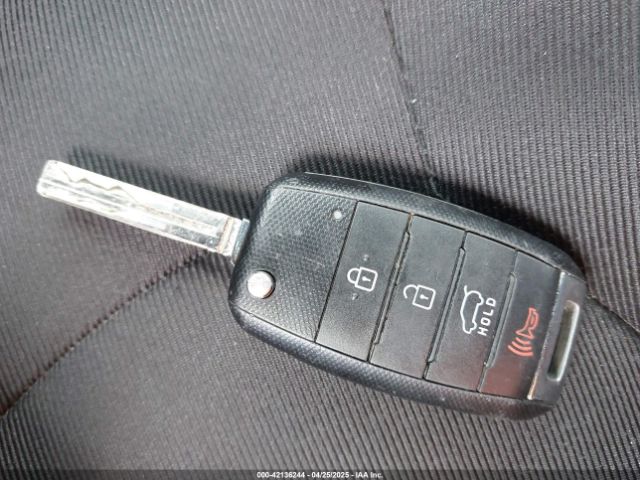 KNDJP3A53G7837306 KIA SOUL +