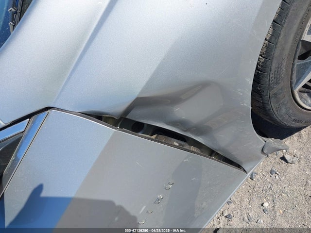1G1ZD5ST1JF289056 Chevrolet MALIBU LT