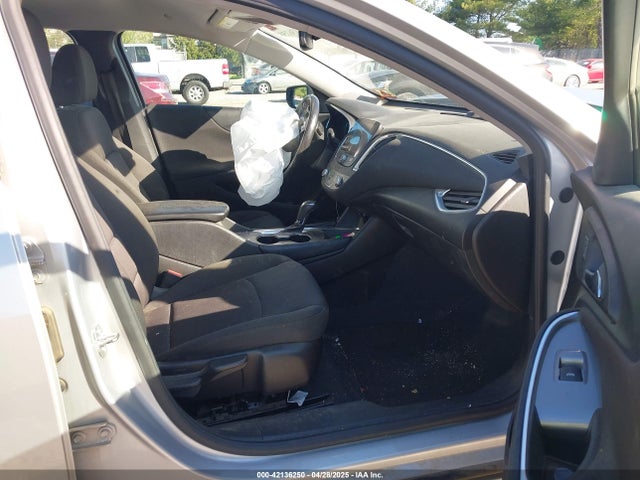 1G1ZD5ST1JF289056 Chevrolet MALIBU LT