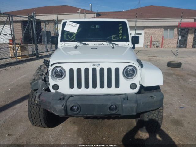 1C4BJWEG3EL256203 Jeep Wrangler Unlimited Sahara