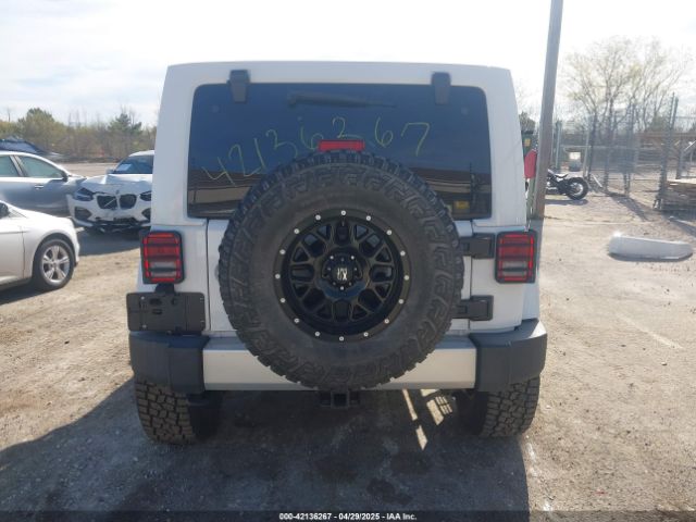 1C4BJWEG3EL256203 Jeep Wrangler Unlimited Sahara