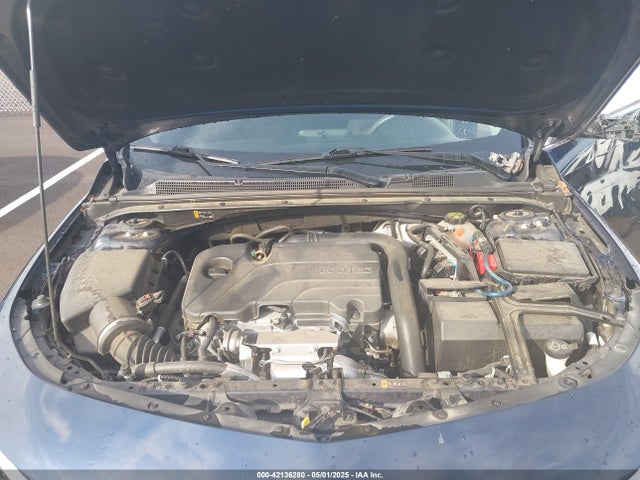 1G1ZD5STXLF063567 Chevrolet Malibu Fwd Lt