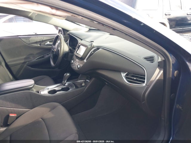 1G1ZD5STXLF063567 Chevrolet Malibu Fwd Lt