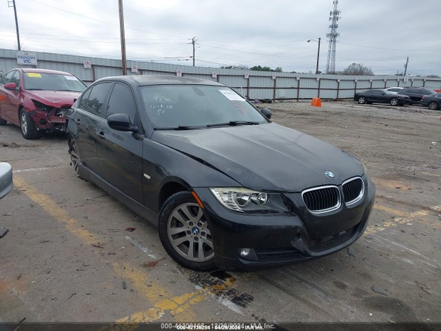 42136284 :رقم المزاد ، WBAPH7G58BNM56378 vin ، 2011 Bmw 328i مزاد بيع