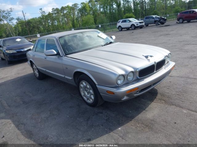 2000 JAGUAR XJ8 SAJDA14C4YLF13470