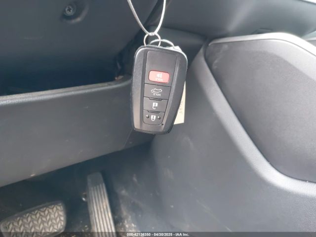5TDZZRAH3NS558032 Toyota Highlander Le