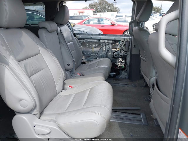 5TDYK3DC1FS611521 Toyota Sienna Xle 8 Passenger