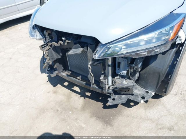 3N1CP5DV0PL553257 Nissan Kicks Sr Xtronic Cvt