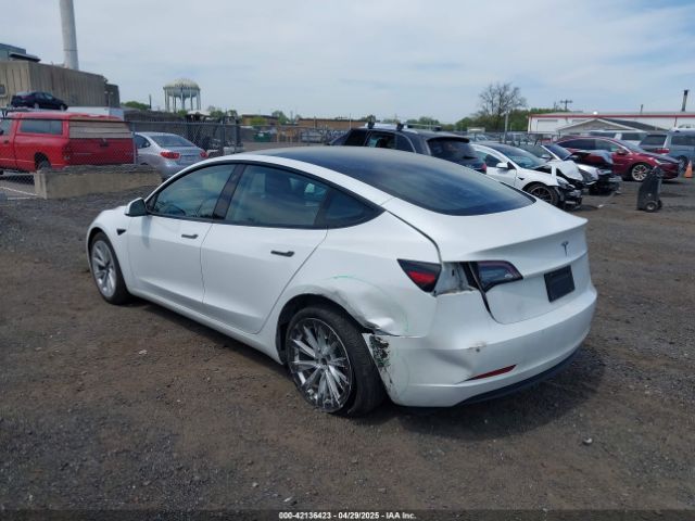 2021 TESLA MODEL 3 5YJ3E1EA2MF063761 Photo 2