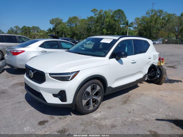 YV4L12UC2S2451557 Volvo Xc40 B5 Plus Dark Theme