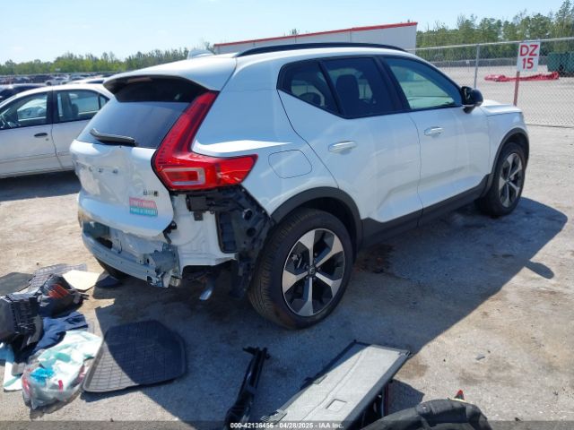 YV4L12UC2S2451557 Volvo Xc40 B5 Plus Dark Theme
