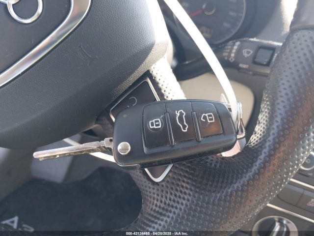 2013 AUDI A3 WAUPEAFM1DA028533 Photo 10