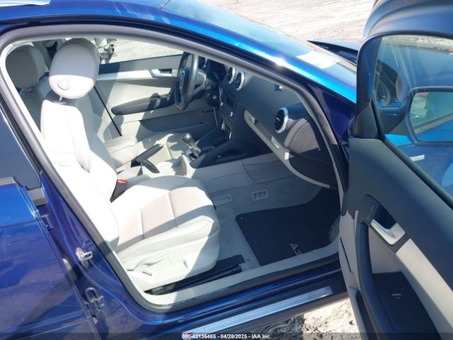 2013 AUDI A3 WAUPEAFM1DA028533 Photo 4