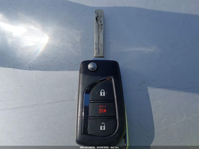 2T3F1RFV3PC334254 Toyota RAV4 LE