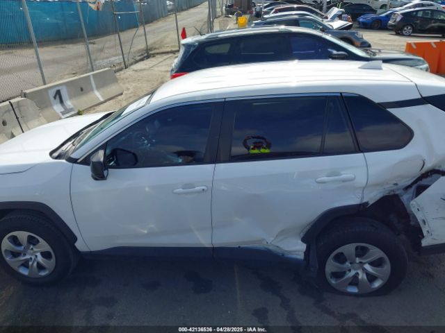 2T3F1RFV3PC334254 Toyota RAV4 LE