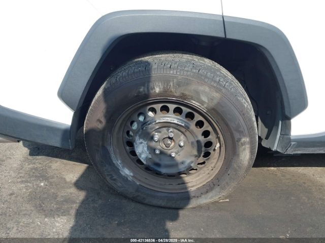2T3F1RFV3PC334254 Toyota RAV4 LE