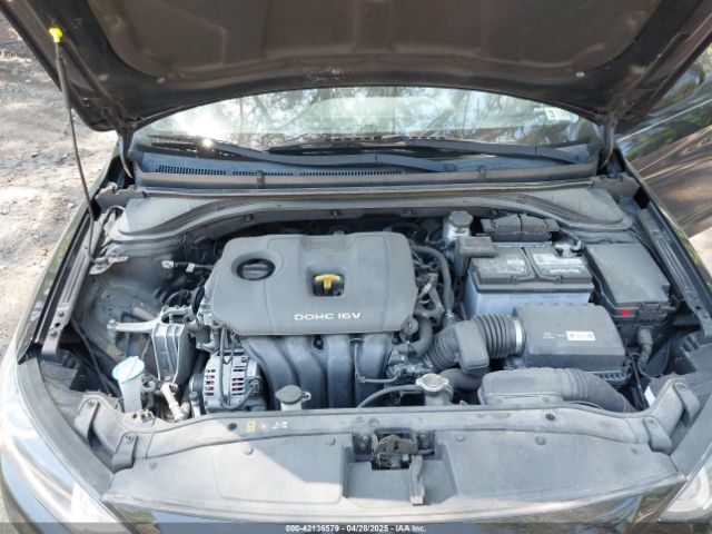 5NPD84LFXJH358504 Hyundai ELANTRA SEL