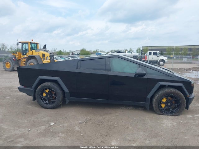 Tesla 2024 2024 7G2CEHEE5RA037782 Image 14