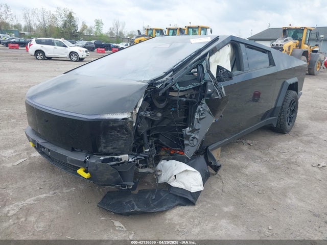 2024 TESLA CYBERTRUCK 7G2CEHEE5RA037782 Photo 1