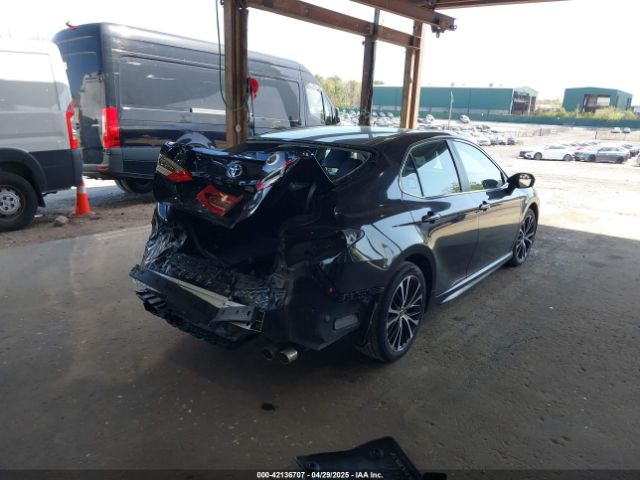 4T1B11HKXJU664734 Toyota CAMRY SE