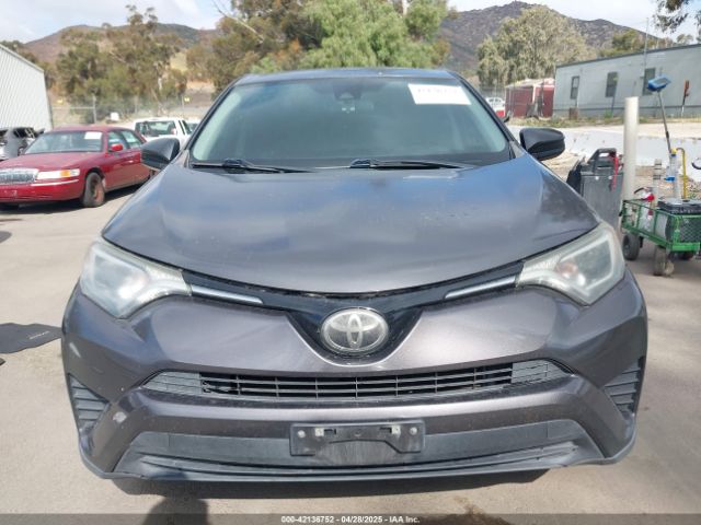 2T3ZFREV6HW395050 Toyota RAV4 LE