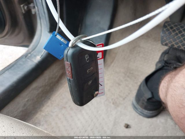 3VWLA7AJ3FM279957 Volkswagen 2015