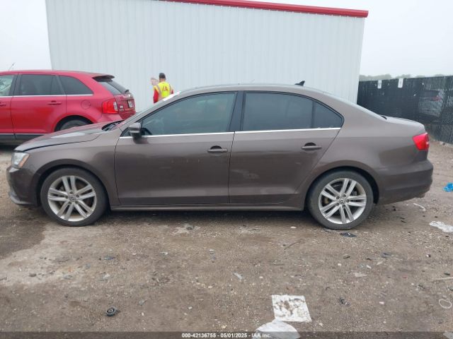 3VWLA7AJ3FM279957 Volkswagen 2015
