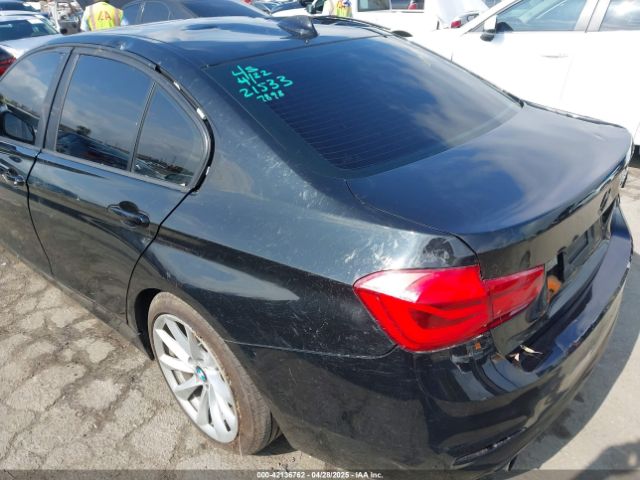 WBA8A9C5XJAD27898 BMW 320i