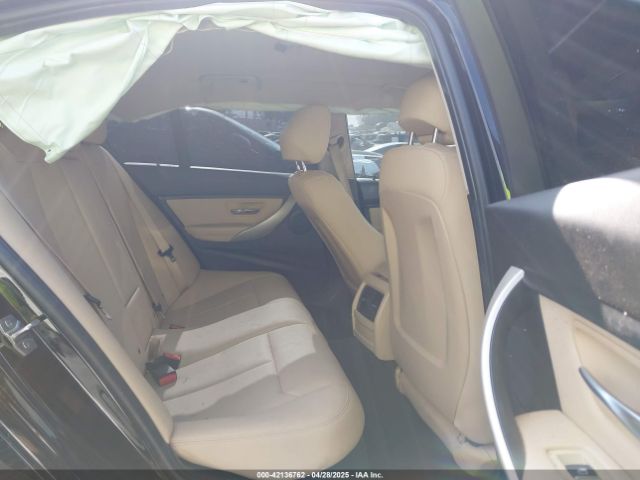 WBA8A9C5XJAD27898 BMW 320i