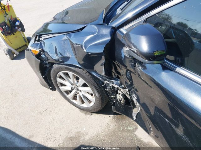 4T1B11HK7JU601879 Toyota CAMRY LE