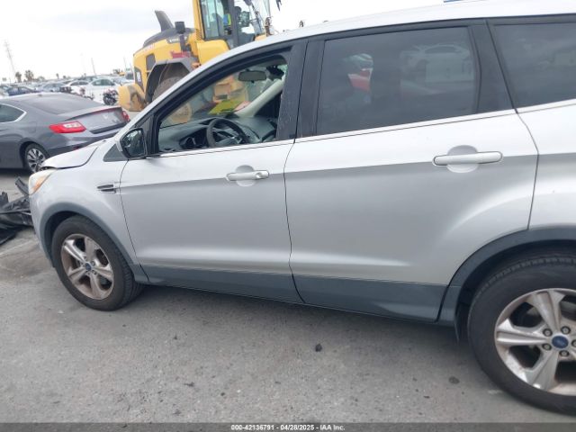 1FMCU0G95FUC81490 Ford ESCAPE SE