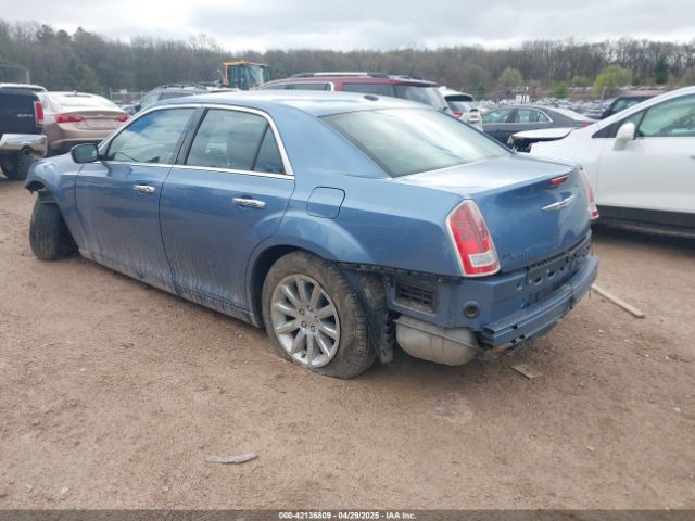 2011 CHRYSLER 300 2C3CA5CG2BH592083 Photo 2