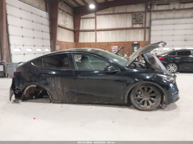 7SAYGDEE0NF342215 Tesla Model Y Long Range Dual Motor All-wheel Drive