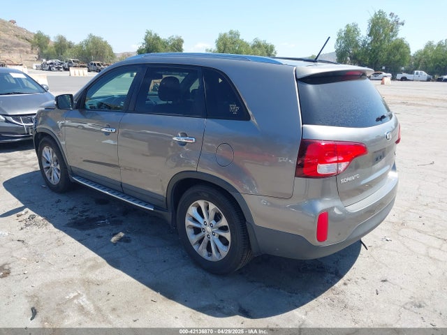 5XYKU4A74EG498074 KIA Sorento Ex V6