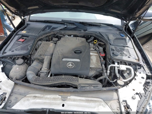 55SWF4KBXFU040013 Mercedes-Benz C 300 4matic/luxury 4matic/sport 4matic