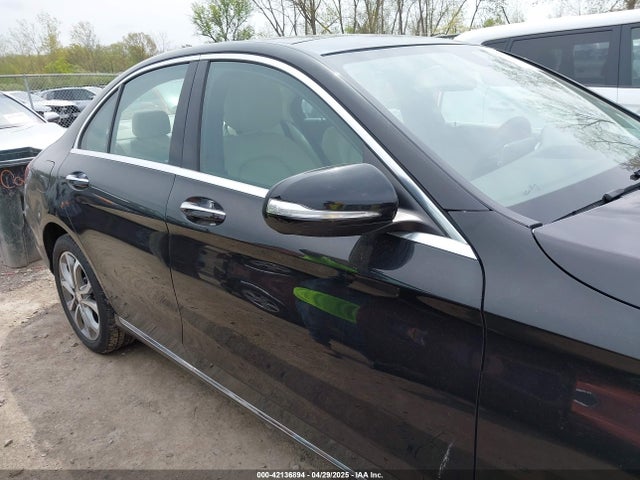 55SWF4KBXFU040013 Mercedes-Benz C 300 4matic/luxury 4matic/sport 4matic