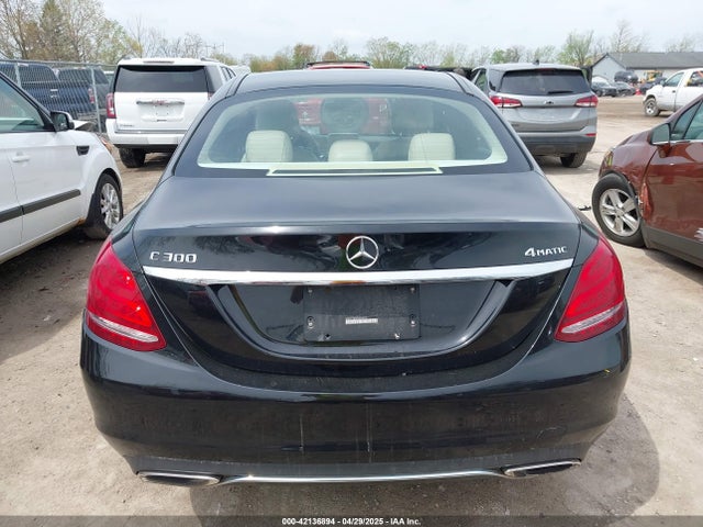 55SWF4KBXFU040013 Mercedes-Benz C 300 4matic/luxury 4matic/sport 4matic