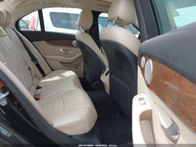 55SWF4KBXFU040013 Mercedes-Benz C 300 4matic/luxury 4matic/sport 4matic