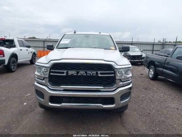 3C6MR4AJXKG680629 RAM 2500 Tradesman  4x2 8' Box