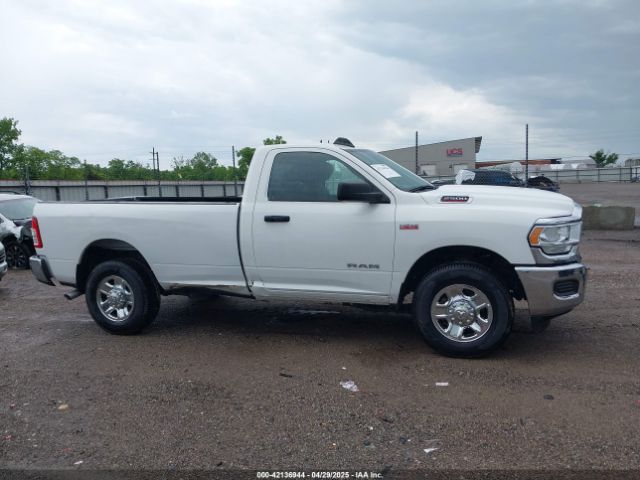3C6MR4AJXKG680629 RAM 2500 Tradesman  4x2 8' Box
