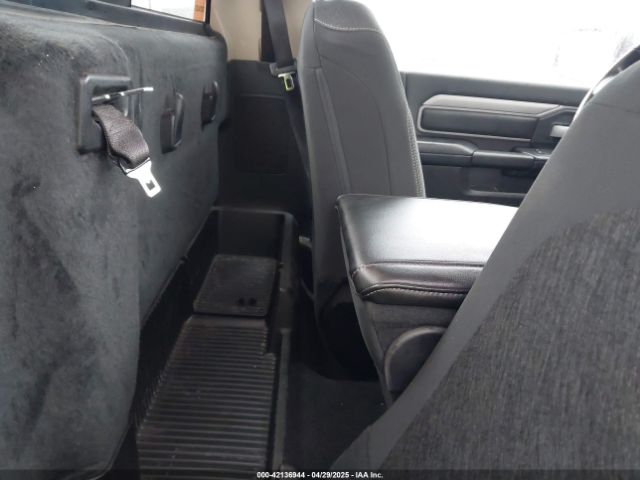 3C6MR4AJXKG680629 RAM 2500 Tradesman  4x2 8' Box