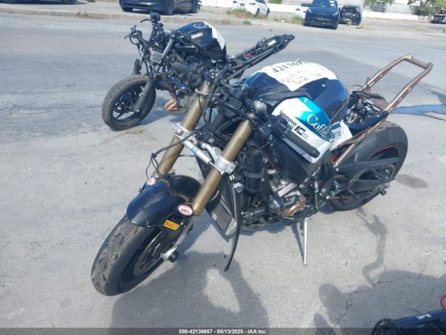 2022 BMW S 1000 WB10E2307N6F01609 Photo 1