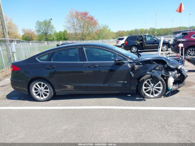 3FA6P0LU8KR192071 Ford Fusion Hybrid Se