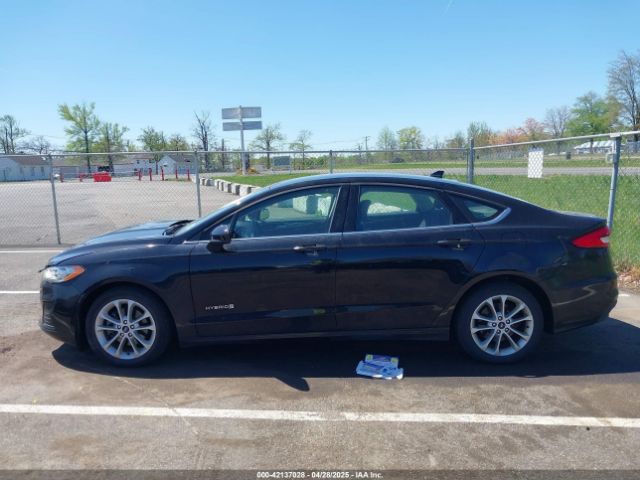 3FA6P0LU8KR192071 Ford Fusion Hybrid Se