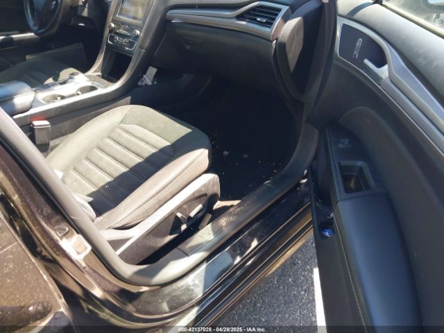 3FA6P0LU8KR192071 Ford Fusion Hybrid Se