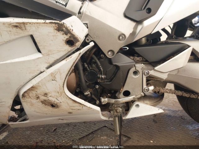 2014 HONDA VFR800 JH2RC7919EK000777 Photo 8