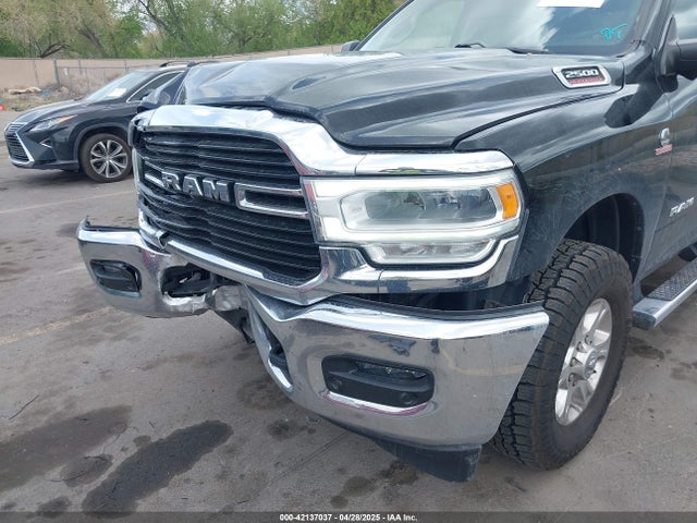 3C6UR5ML4KG635799 RAM 2500 Big Horn  4x4 6'4 Box