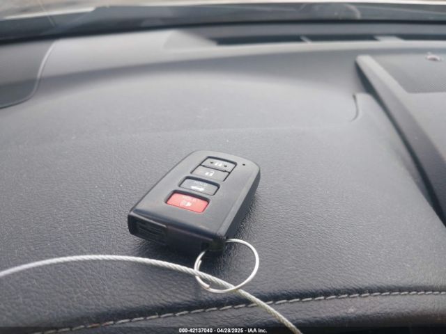 4T1BD1FKXHU226364 Toyota Camry Hybrid Xle